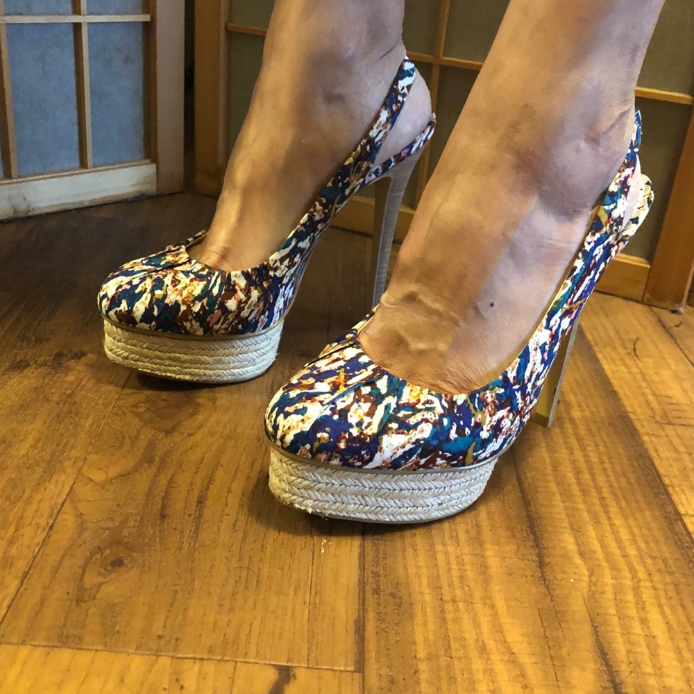 Size 7.5 platform heels